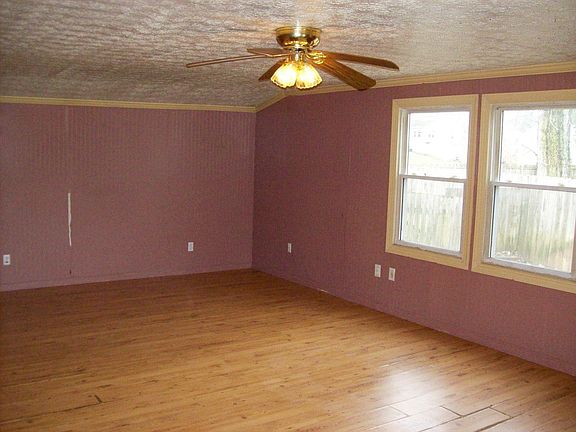 5th image of 5022 Central Ave