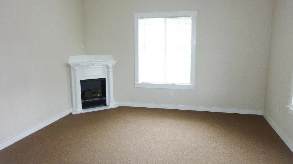 1 bed, 750 sqft, $1,595 — Photo 2