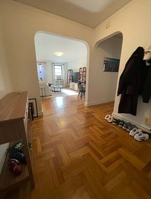 3rd image of 340 E 66th St #2C