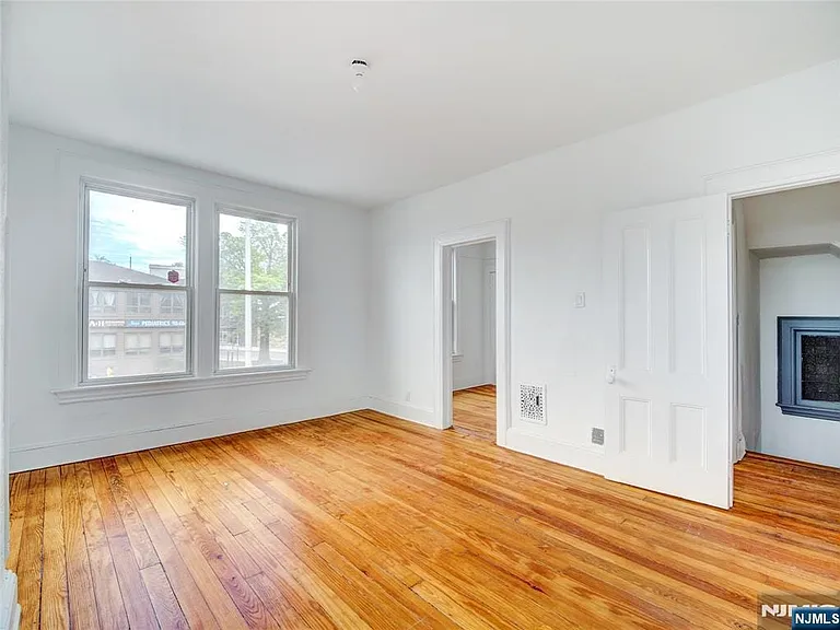 444 S Broad St #442 — Photo 7
