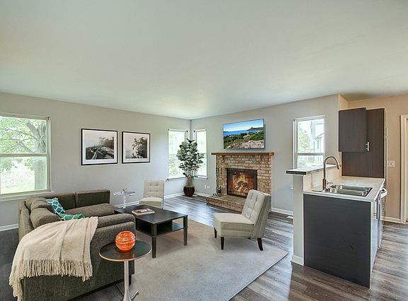 4th image of 2313 N Harvest Hill Pl