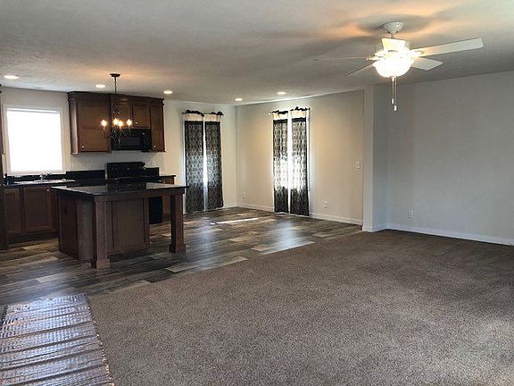 2nd image of 225 Pebble Creek Dr #281