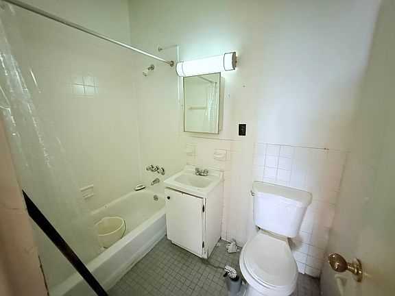 3rd image of 146 Marcus Garvey Blvd #2A
