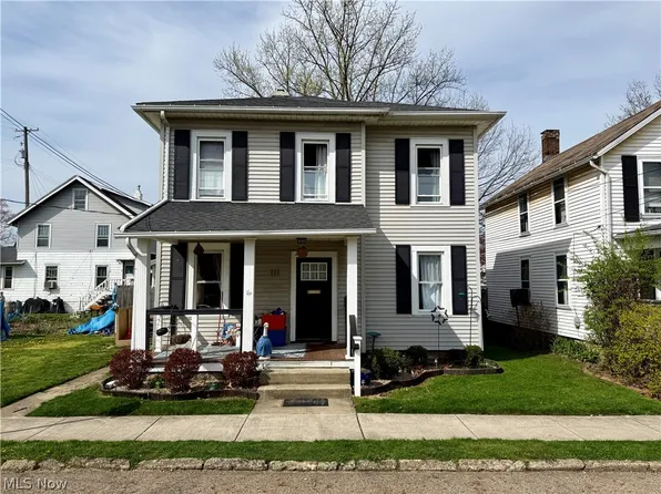 111 9th St NE, Massillon, OH 44646