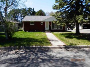 305 S 2nd St W, Aurora, MN 55705