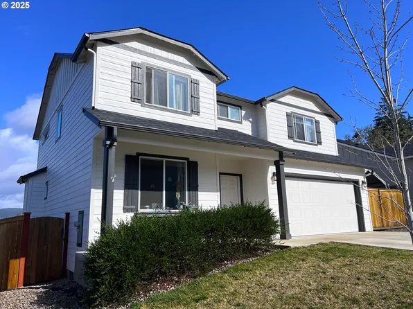 245 Rockcrest Dr, Lowell, OR 97452
