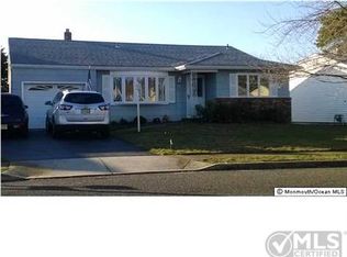 55 Nostrand Dr, Toms River, NJ 08757