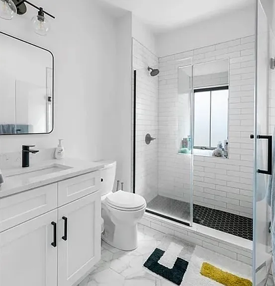 8 Viking St #3 — Photo 4