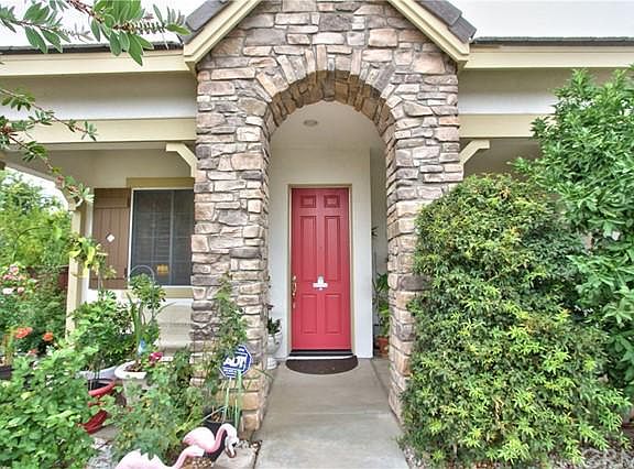 3rd image of 36083 Horseshoe Ct