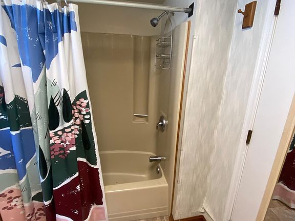 4th image of 9289 Meadow Crossing Way APT A