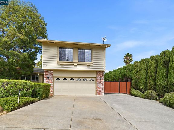 2nd image of 2942 Miller Dr