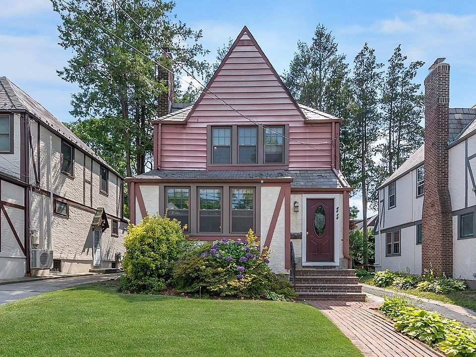 1st image of 4616 Iris Ln
