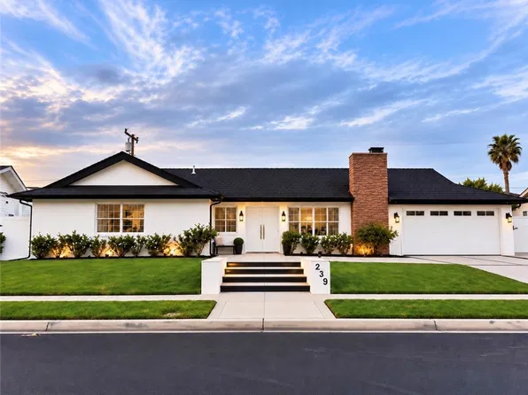 239 Triangle St, Thousand Oaks, CA 91360