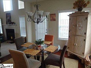 3rd image of 7 Creekstone Ct