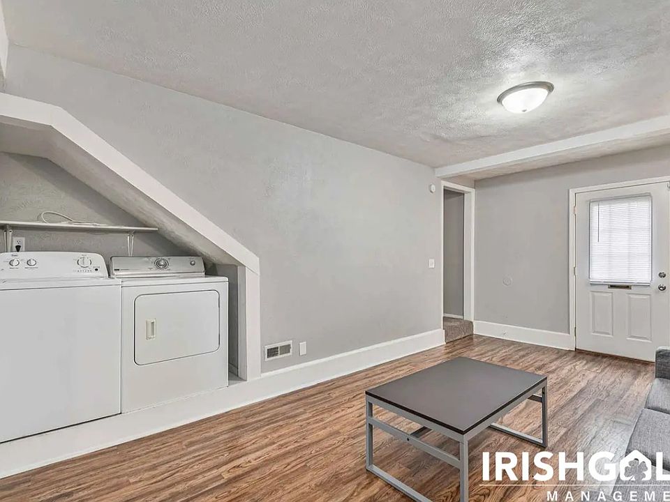 1st image of 109 N Hill St APT 1