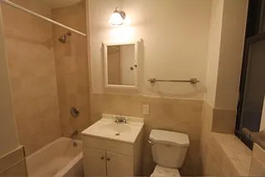 Rented by Robyn Lee, LREB