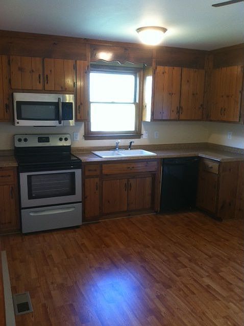 2nd image of 19406 Varanda Ln