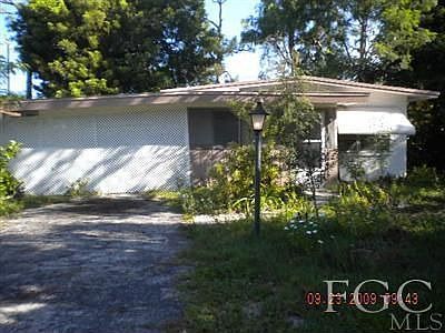 2nd image of 1613 Maple Dr