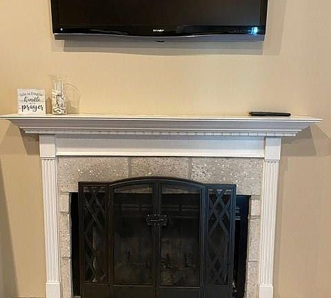 4th image of 121 Sherwood Forest Cir