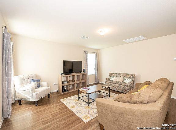 5th image of 2111 Marbach Oaks