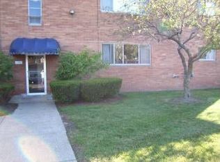 1742 Wagar Rd APT 102, Rocky River, OH 44116