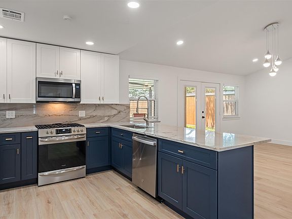 4th image of 9323 Portal Dr