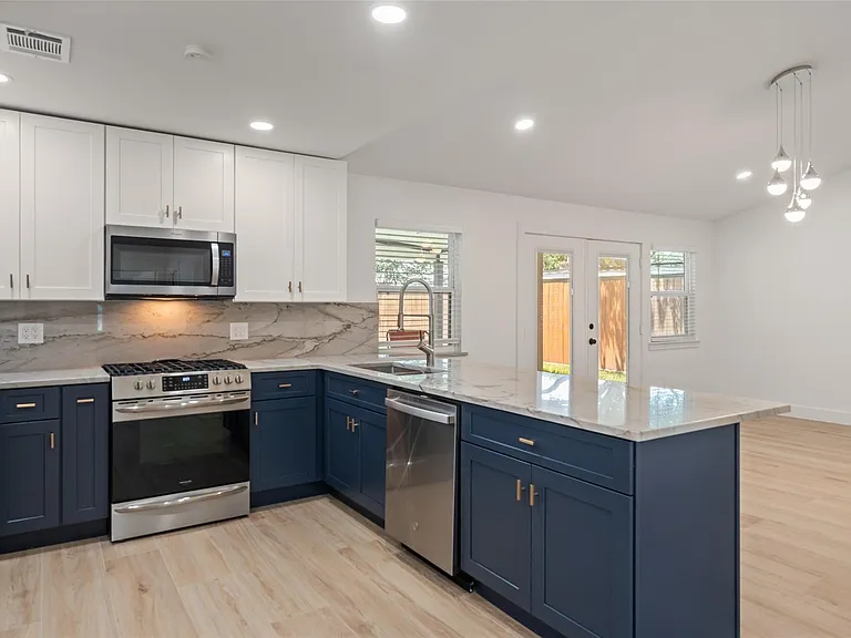 9323 Portal Dr — Photo 4