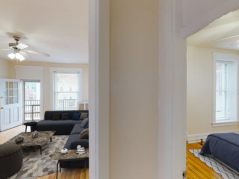 Dupont Apartments — Photo 8