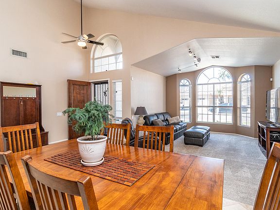 3rd image of 10915 W Laurelwood Ln
