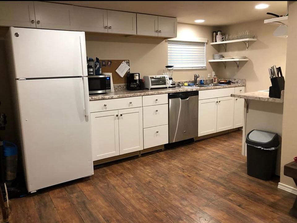 1st image of 637 N Trafton St APT B