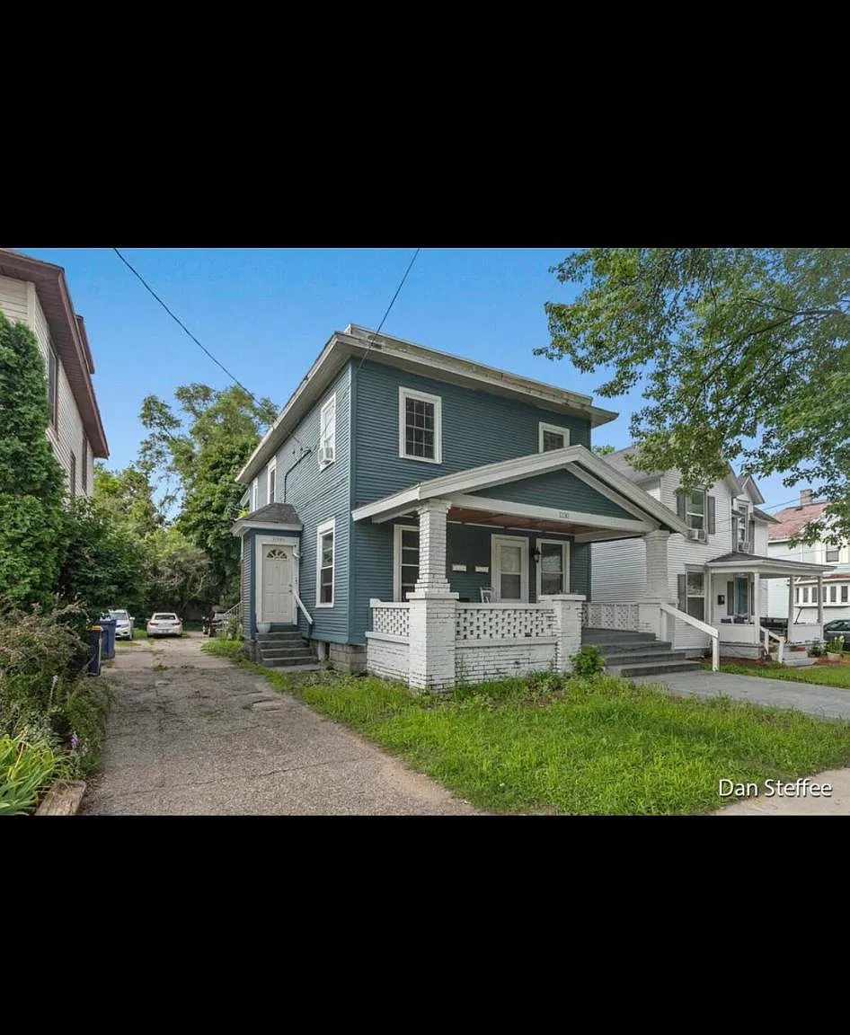 2 bed, 1000 sqft, $1,450 — Photo 2