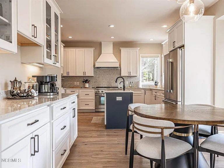 215 Plantation Dr — Photo 8
