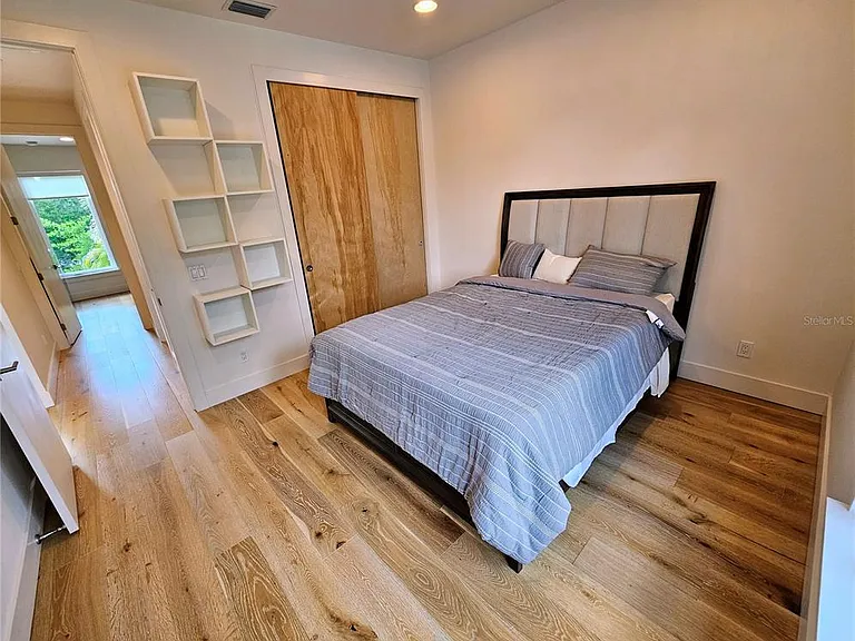 2408 Nassau St — Photo 32