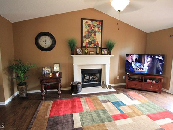 4th image of 45 Ansley Dr