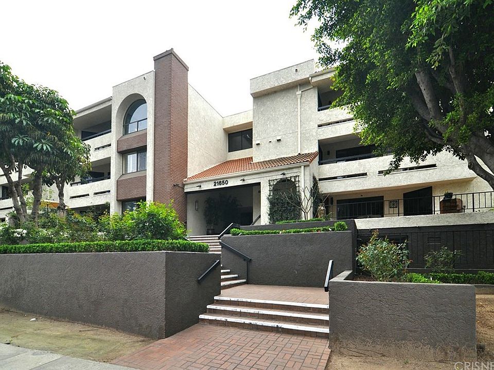 1st image of 21650 Burbank Blvd Unit 117