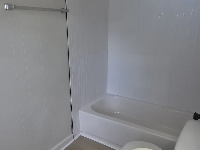 1445 NW 32nd St #4 — Photo 15