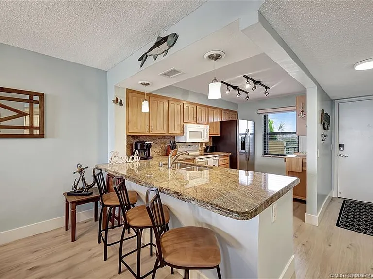 7380 S Ocean Dr #420 — Photo 6