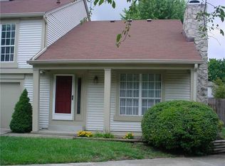 7911 Hunters Path, Indianapolis, IN 46214