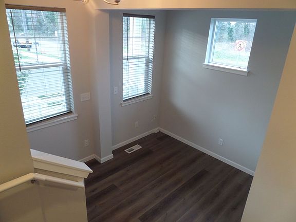 3rd image of 3751 Court Q
