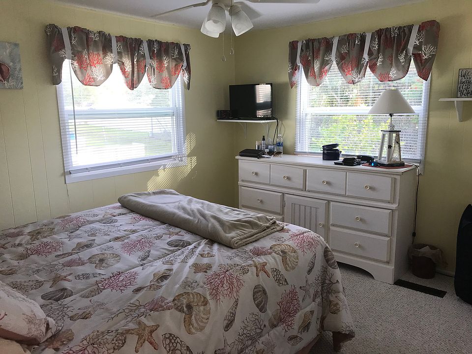 1st image of 271 Southwinds Dr
