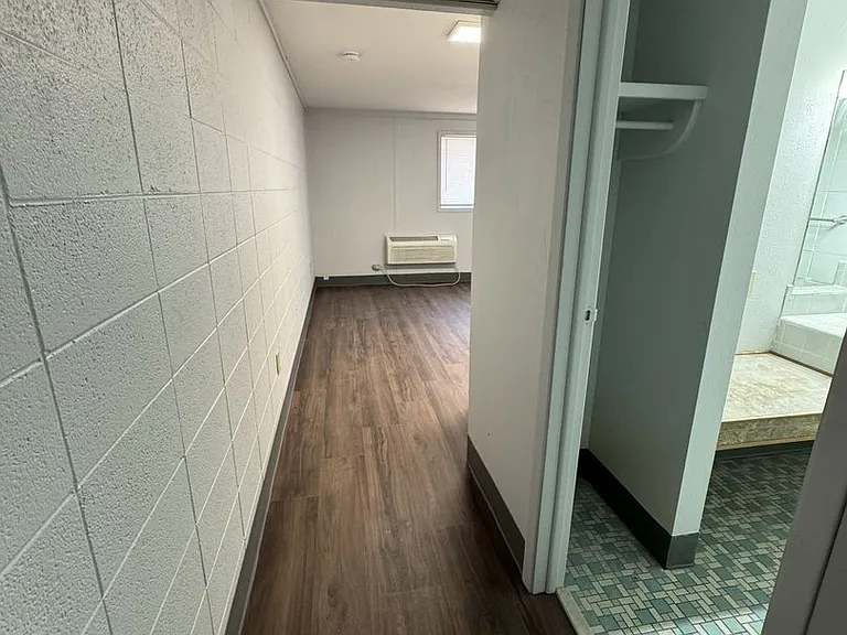 104 S Main St — Photo 21
