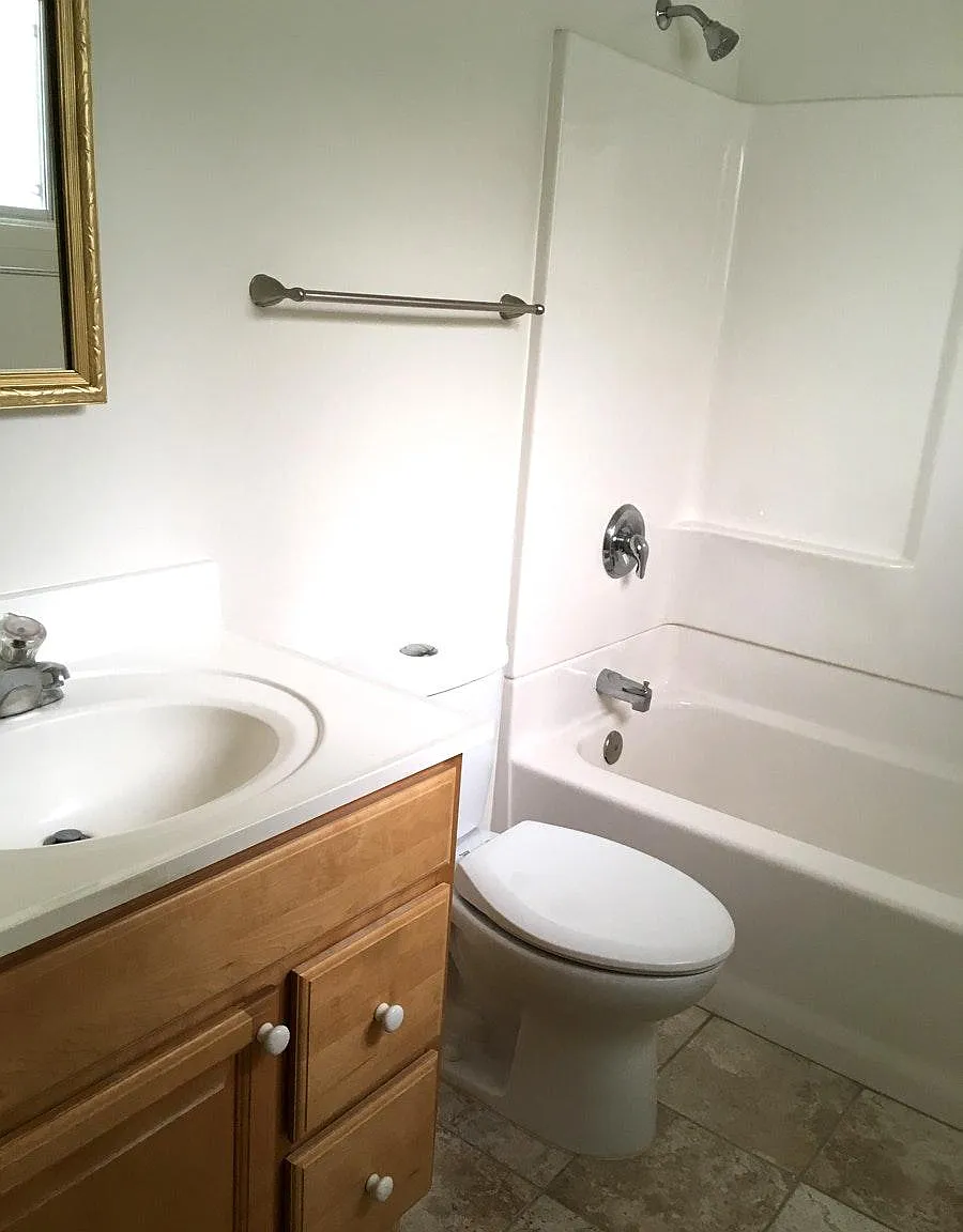 3 bed, 1250 sqft, $6,950 — Photo 2