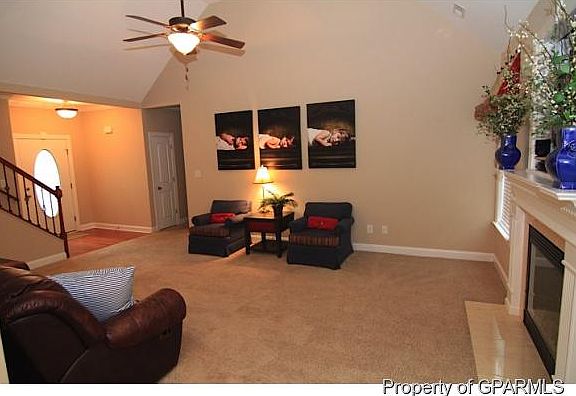 5th image of 912 Mill Creek Dr