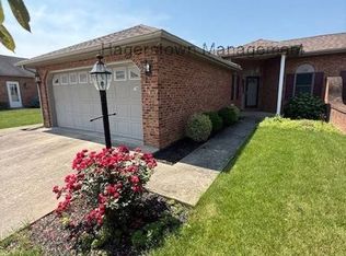 74 Homestead Dr, Greencastle, PA 17225