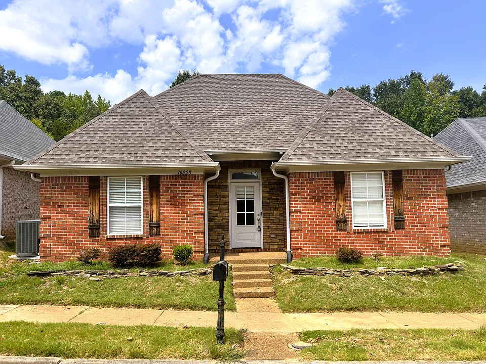 10228 Morning Hill Dr