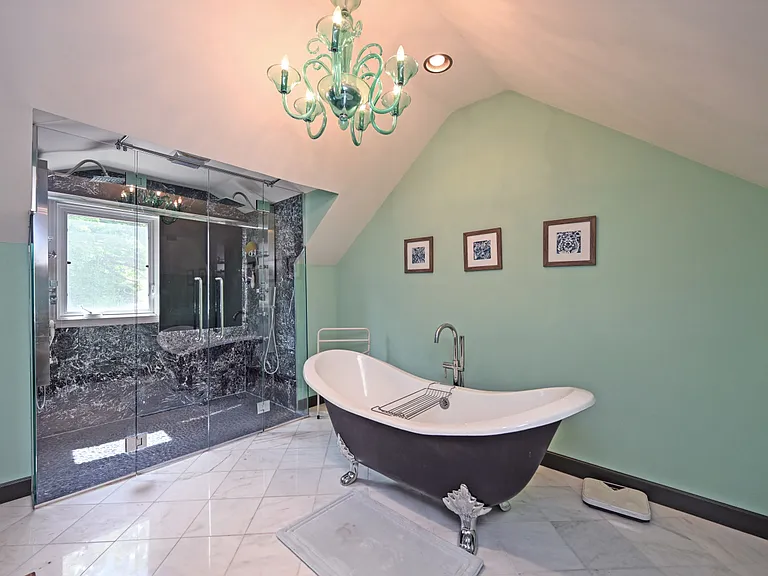 12046 Timberlake Dr — Photo 39