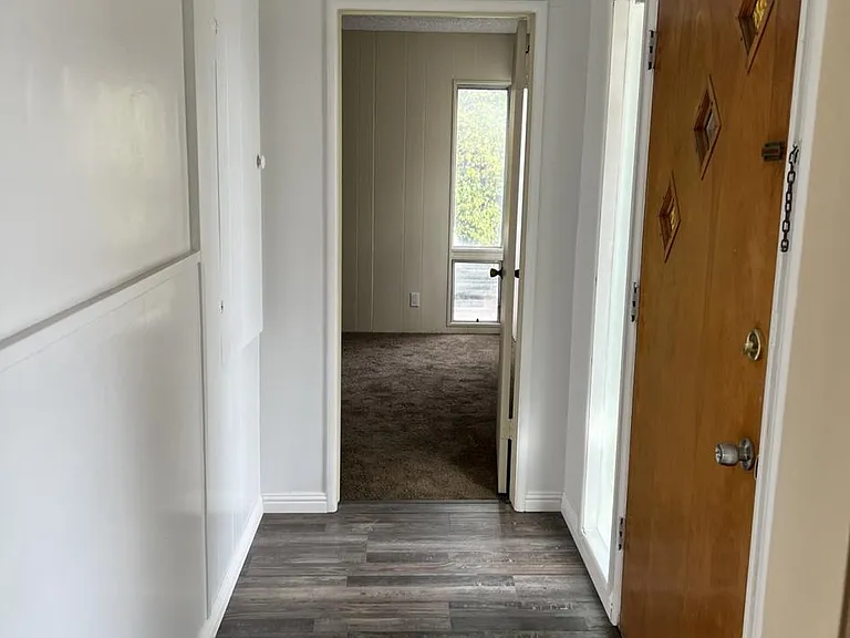 24463 Park St — Photo 18