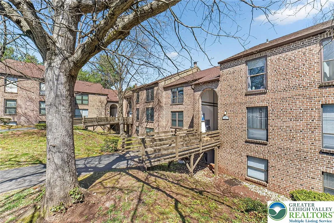 12 Fairway Rd #C photo 1
