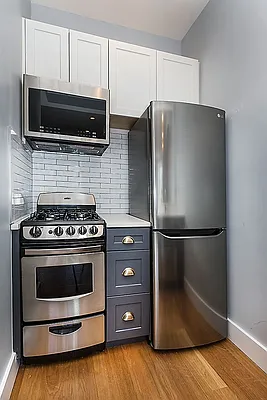 Rented by Bold New York | media 52