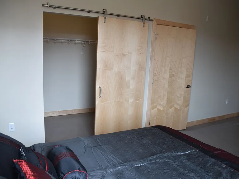 501 Brady — Photo 12